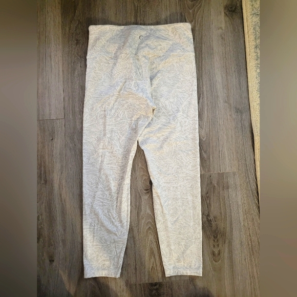 Zyia marble print leggings size 12 - Picture 4 of 5